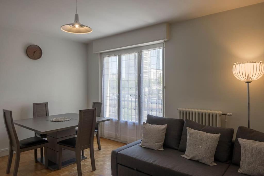 T2 Gare + Parking Apartment Orleans Ngoại thất bức ảnh