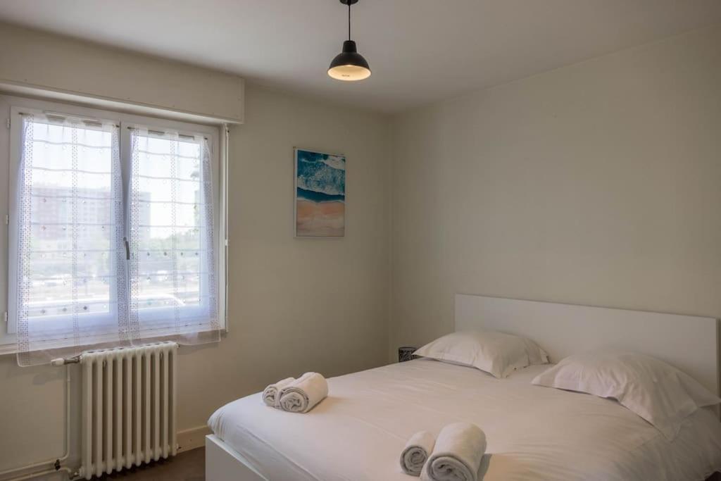 T2 Gare + Parking Apartment Orleans Ngoại thất bức ảnh